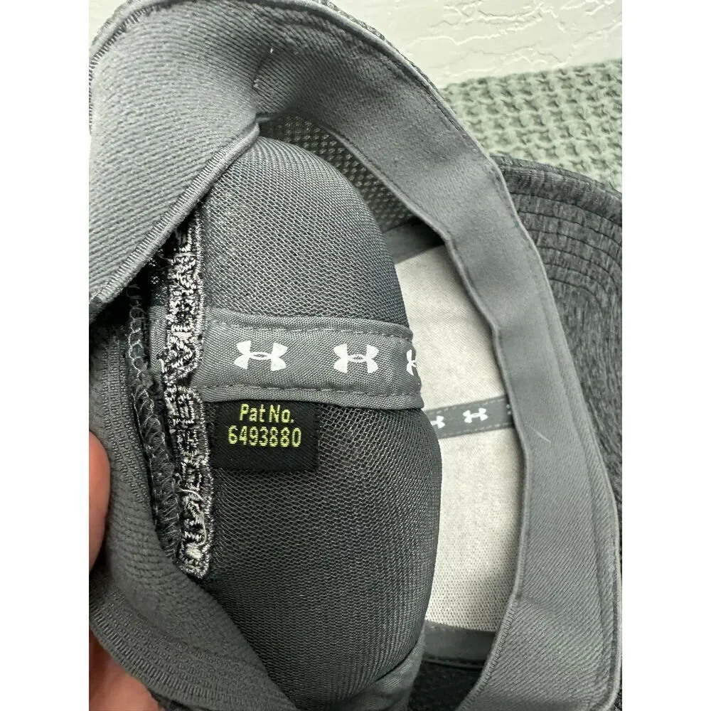 Under Armour Black Fitted Cap‎ Classic Style Youth Small Medium